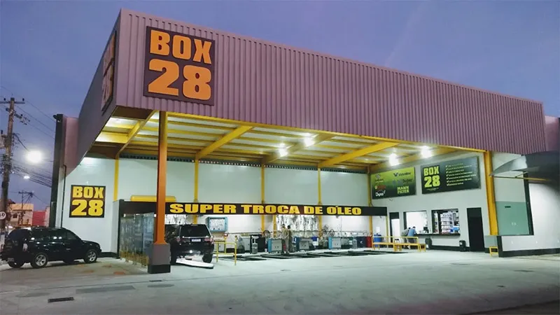 Veja a fachada da BOX28 para localizar a loja na Avenida Senador Tarcísio Miranda